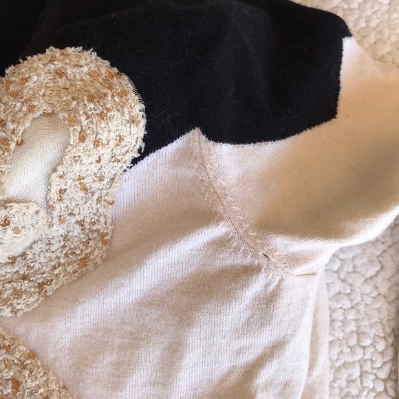 Anthropologie button down bow sweater - Picture 6 of 8